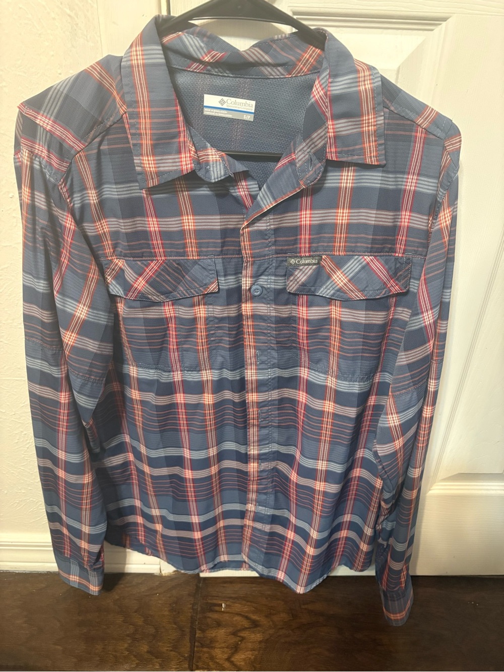 Columbia Blue Plaid Long Sleeve Button-Down Shirt